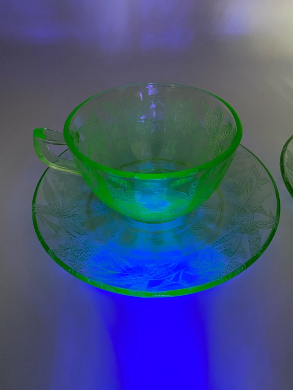 Vintage Jeannette Co. Uranium Green Depression Glass Teacup and Saucer Set 2 - Picture 4 of 12